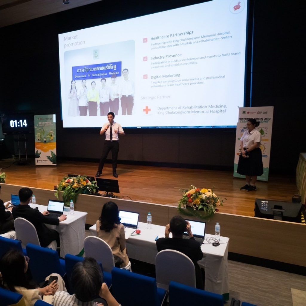 สุดยอด! นิสิต CEDT คว้ารางวัลชนะเลิศอันดับ 1 ในการแข่งขัน PIM International Hackathon - รูปภาพที่ 4