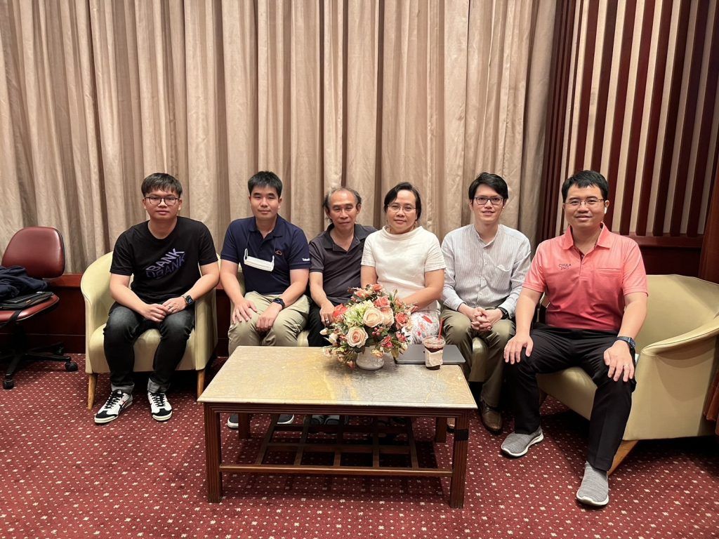 บรรยากาศการเสวนา เรื่อง การสัมมนา เรื่อง "การเตรียมตัวก่อนไปฝึกงาน" วันจันทร์ ที่ 12 มิถุนายน 2566 เวลา 10.00-12.00 น. - รูปภาพที่ 1