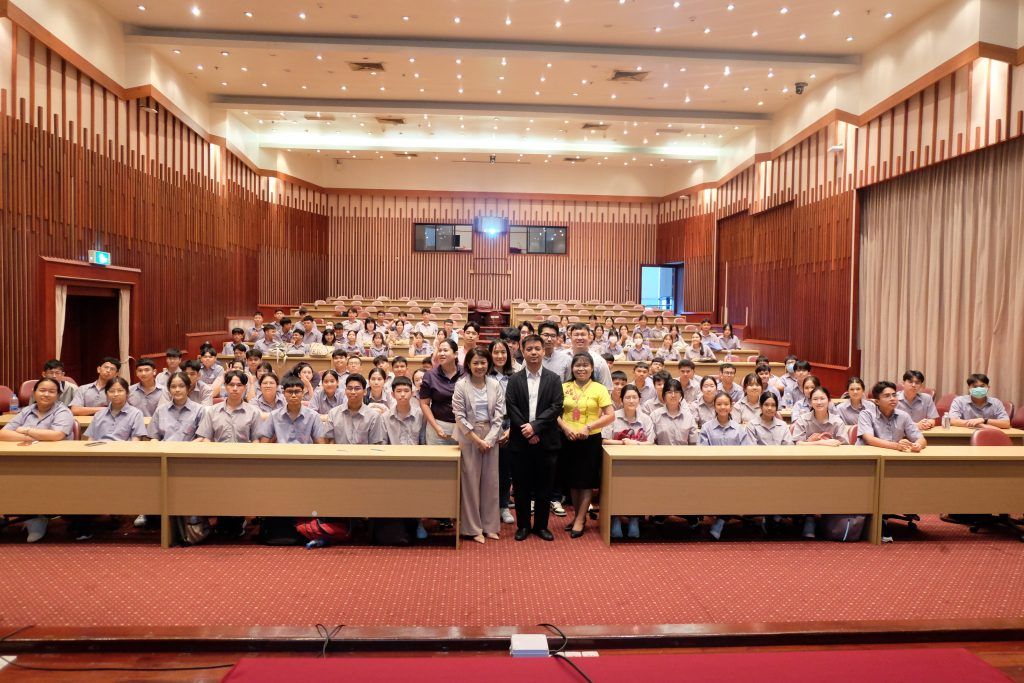 ภาควิชาวิศวกรรมคอมพิวเตอร์ต้อนรับคณะครูและนักเรียนจากโรงเรียนหาดใหญ่วิทยาลัย จังหวัดสงขลา - รูปภาพที่ 1