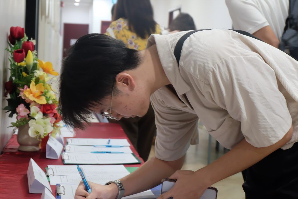 ภาพบรรยากาศงานปฐมนิเทศ ระดับบัณฑิตศึกษา ภาคต้น 2568 - รูปภาพที่ 3