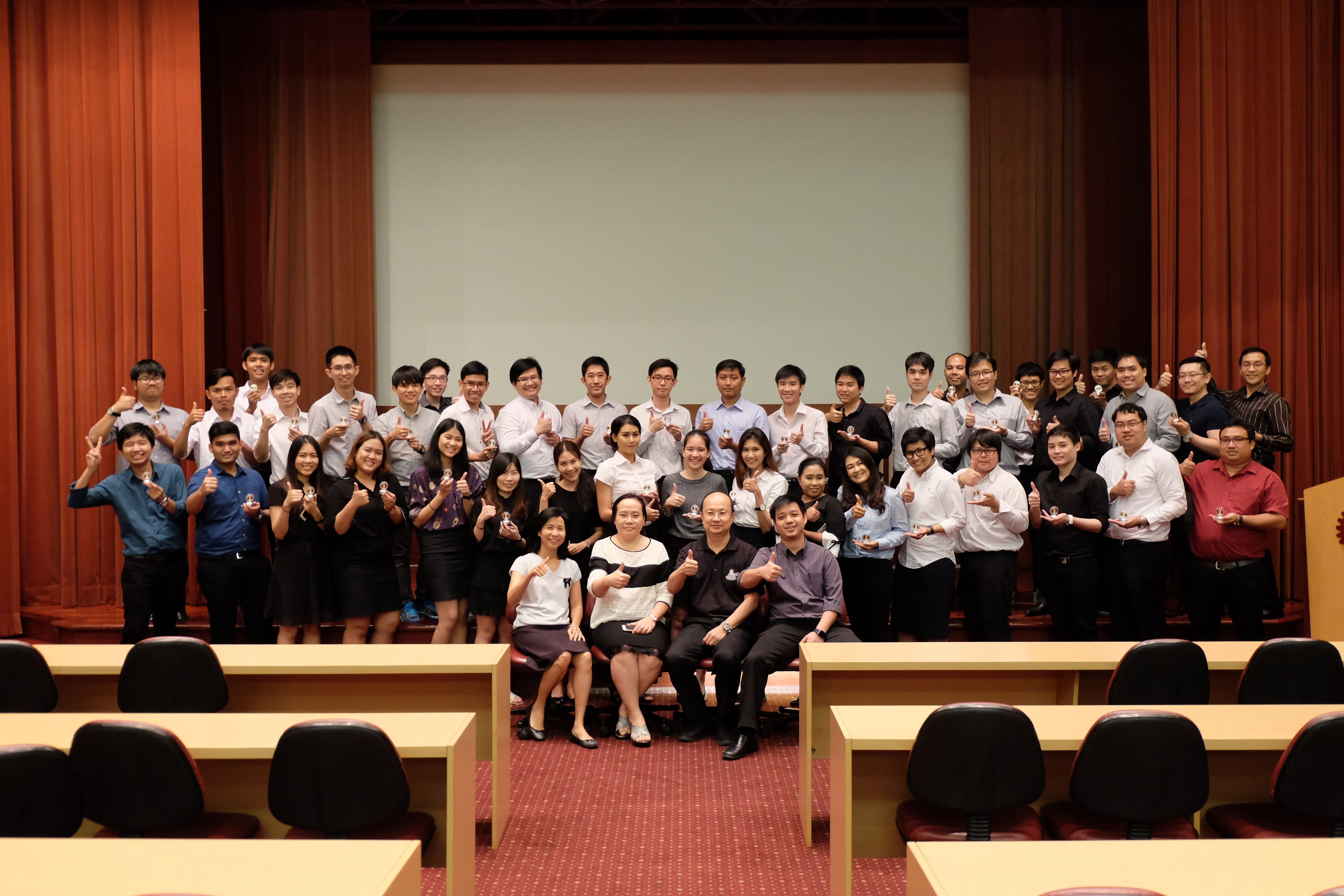 ภาพกิจกรรมงานปัจฉิมนิเทศนิสิตบัณฑิตศึกษา ประจำปีการศึกษา 2559