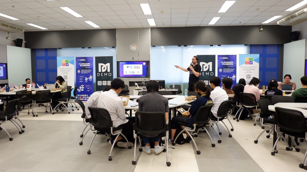 ??? ประมวลภาพงานกิจกรรม Friday Activities (สัปดาห์ที่ 1)??? - รูปภาพที่ 4