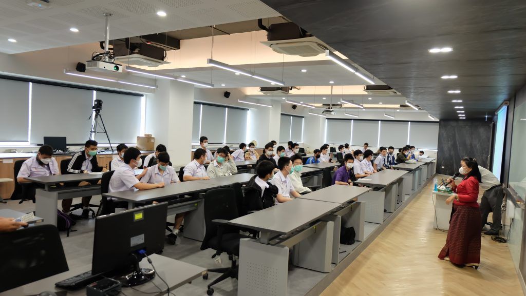 ภาพบรรยากาศคณะอาจารย์และนักเรียนโรงเรียนกรุงเทพคริสเตียนเยี่ยมชมภาควิชาฯ - รูปภาพที่ 5