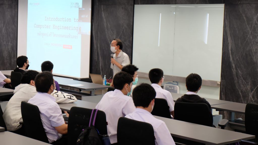 ภาพบรรยากาศคณะอาจารย์และนักเรียนโรงเรียนกรุงเทพคริสเตียนเยี่ยมชมภาควิชาฯ - รูปภาพที่ 3