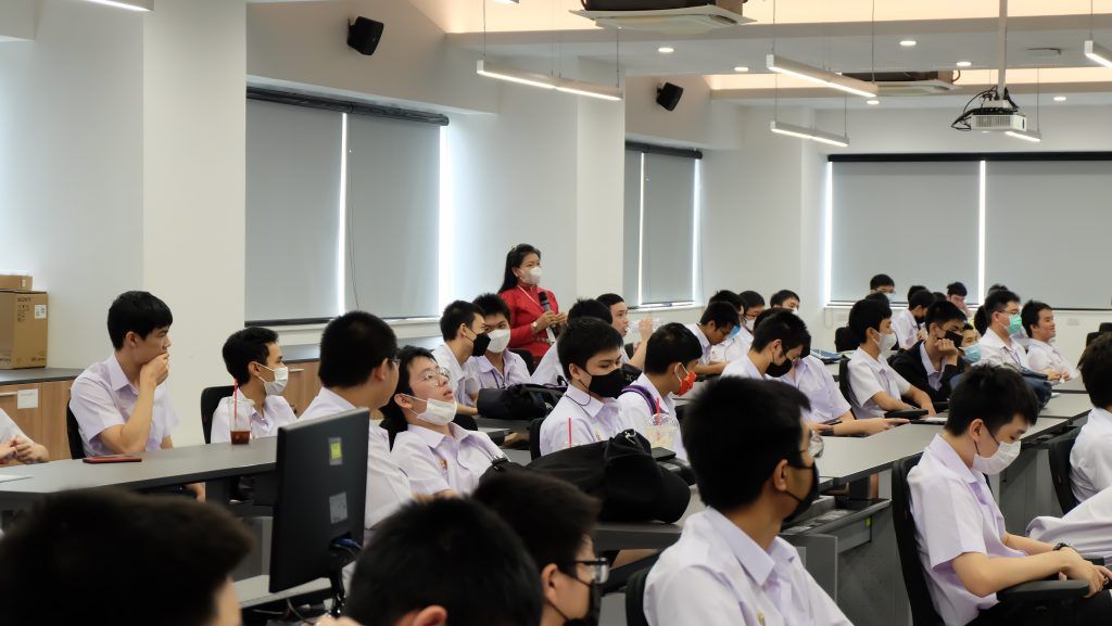 ภาพบรรยากาศคณะอาจารย์และนักเรียนโรงเรียนกรุงเทพคริสเตียนเยี่ยมชมภาควิชาฯ - รูปภาพที่ 6