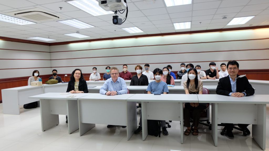 ภาพบรรยากาศ การบรรยายในหัวข้อ “Requirements Engineering for Modern Systems” โดย Prof. Bertrand Meyer จาก Constructor Institute, Schaffhausen, Switzerland - รูปภาพที่ 5
