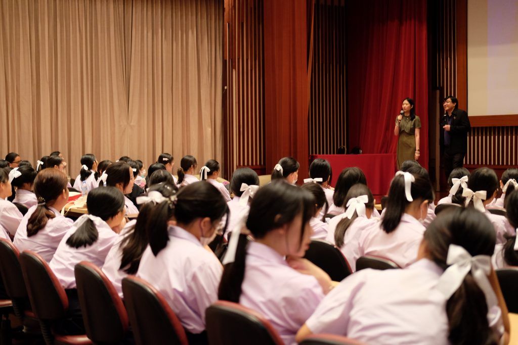 ?ภาควิชาวิศวกรรมคอมพิวเตอร์ต้อนรับนักเรียนจากโรงเรียนสตรีวิทยาและสวนกุหลาบวิทยาลัยเข้าเยี่ยมชมภาควิชาวิศวกรรมคอมพิวเตอร์? - รูปภาพที่ 6
