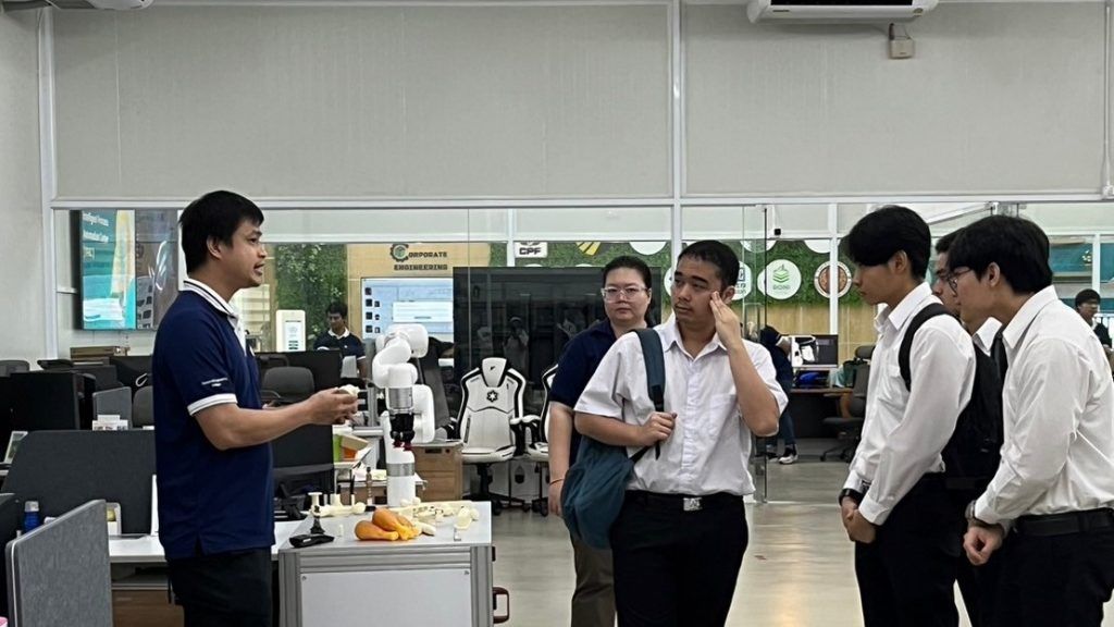 ?? ประมวลภาพงานกิจกรรม Friday Activities (สัปดาห์ที่ 9 )?? - รูปภาพที่ 6