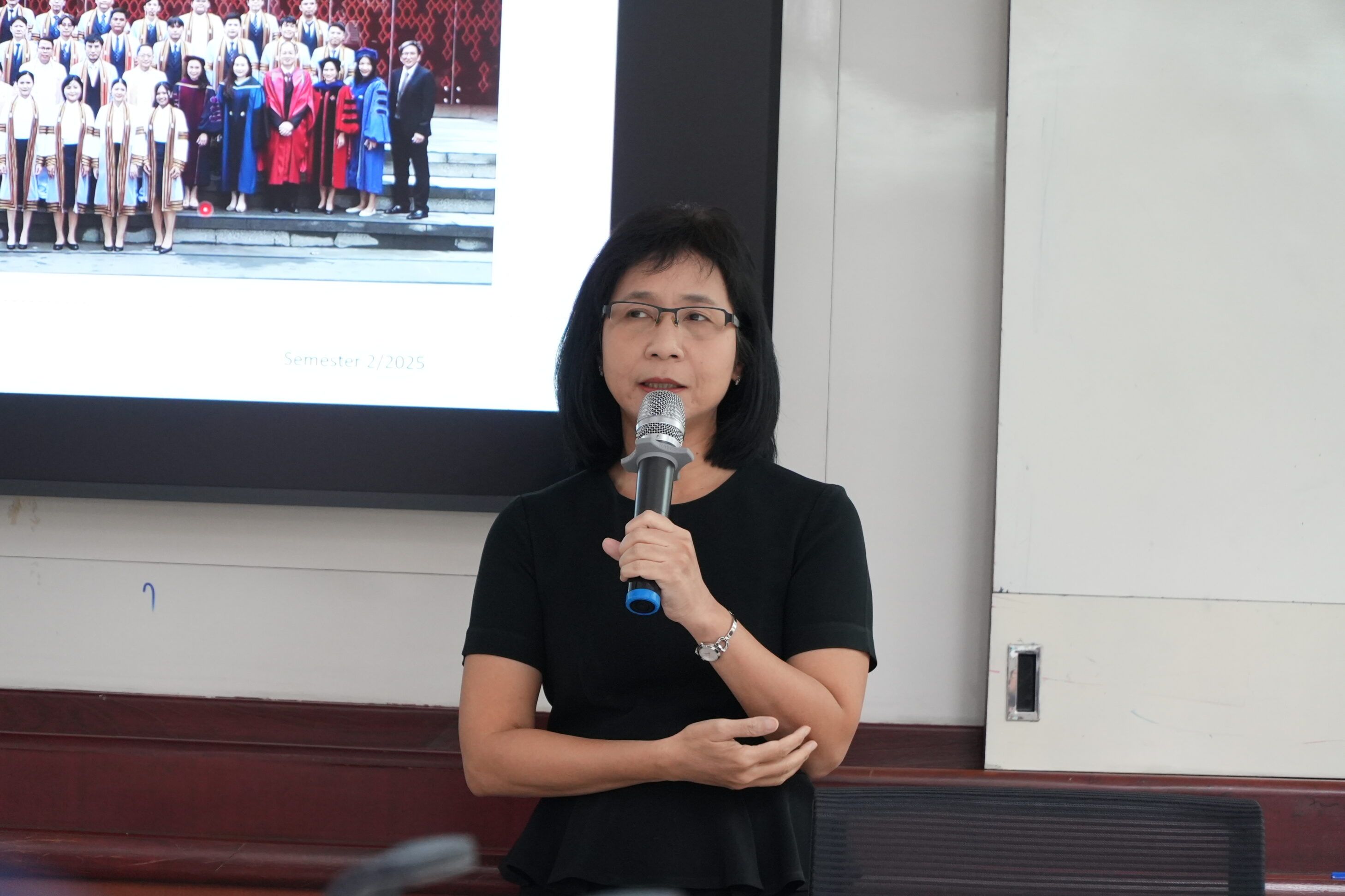 ภาพบรรยากาศงานปฐมนิเทศ ระดับบัณฑิตศึกษา ภาคปลาย 2568 - รูปภาพที่ 3