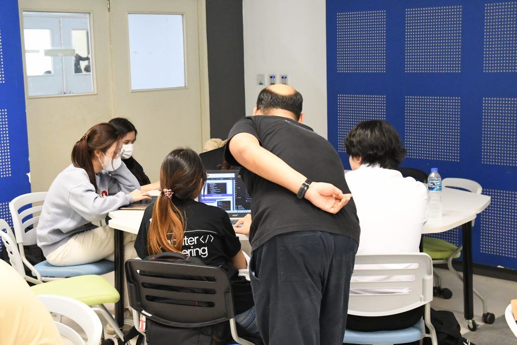 ?ประมวลภาพงานกิจกรรม Friday Activities ( สัปดาห์ที่ 8 )?เมื่อวันศุกร์ ที่ 1 มีนาคม 2567 ( ที่ผ่านมา ) - รูปภาพที่ 5
