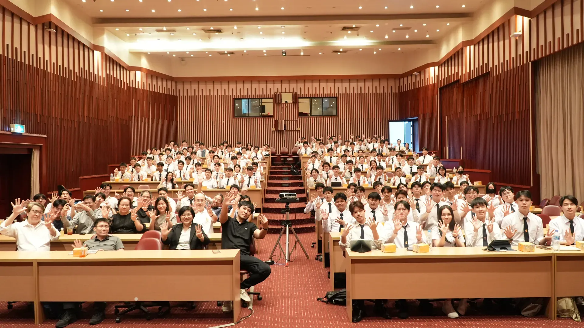 ภาพบรรยากาศงานปฐมนิเทศนิสิตใหม่ สาขาวิชาวิศวกรรมคอมพิวเตอร์ (CP53) ประจำปีการศึกษา 2569