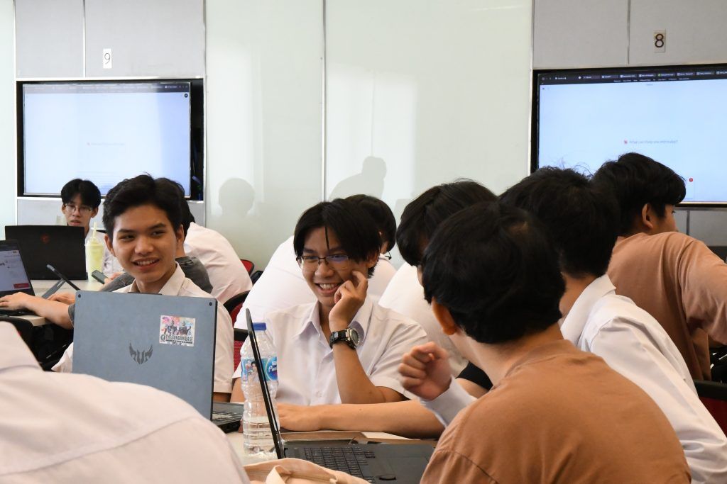 ?ประมวลภาพงานกิจกรรม Friday Activities ( สัปดาห์ที่ 11 )? - รูปภาพที่ 6