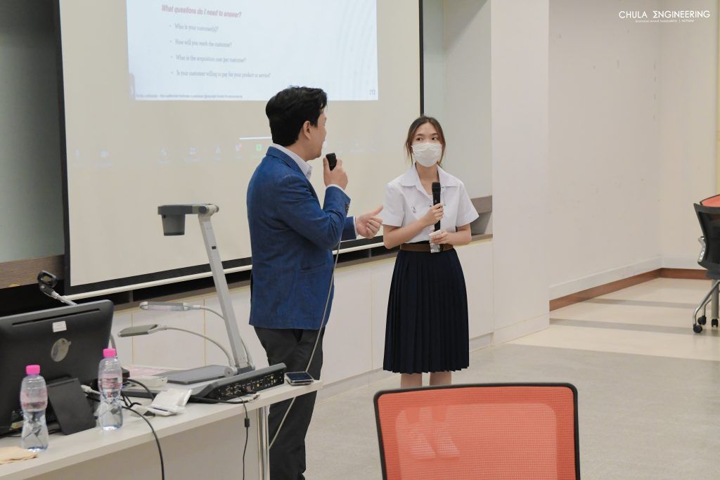 ภาพบรรยากาศวันสุดท้ายของงานกิจกรรม Design Thinking ร่วมกับ ทีมวิทยากร จาก ธนาคารกรุงเทพ - รูปภาพที่ 5