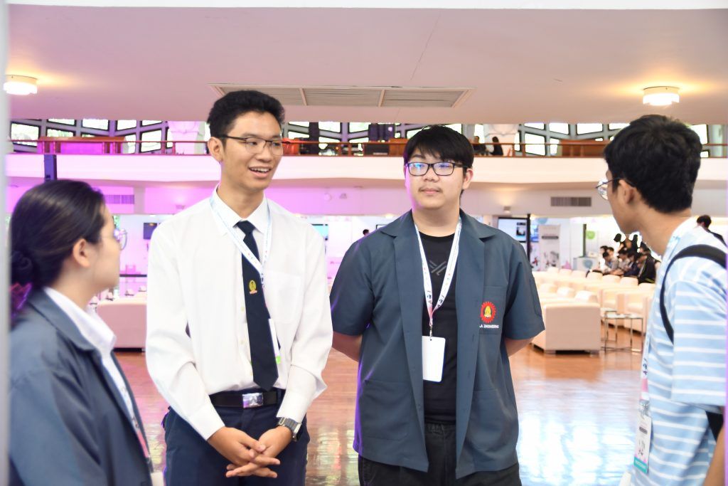 ภาควิชาวิศวกรรมคอมพิวเตอร์ คณะวิศวกรรมศาสตร์ จุฬาลงกรณ์มหาวิทยาลัย ขอแสดงความยินดีกับนิสิตที่ได้รับรางวัลรองชนะเลิศอันดับ 1 ในการแข่งขัน Huawei Developer Competition 2024 Asia Pacific - รูปภาพที่ 2