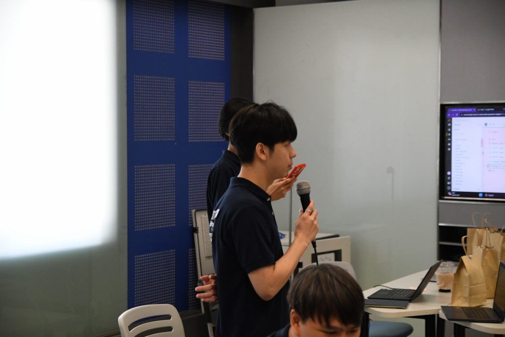 ประมวลภาพงานกิจกรรม Friday Activities ( สัปดาห์ที่ 12 ) - รูปภาพที่ 5