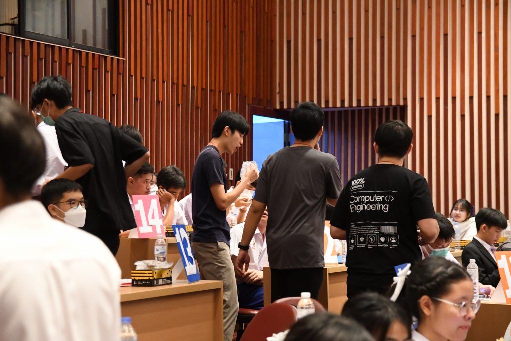 ? ภาพบรรยากาศ การสอบสัมภาษณ์ของผู้ผ่านการคัดเลือกรอบ TCAS1 ( Portfolio ) วันศุกร์ ที่ 5 มกราคม 2567? - รูปภาพที่ 2