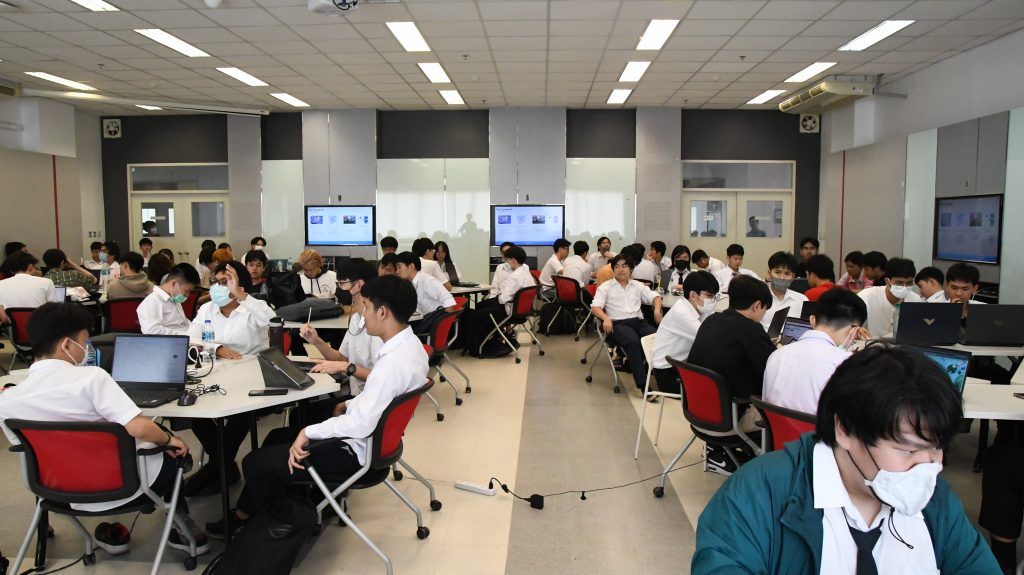 ?ประมวลภาพงานกิจกรรม Friday Activities ( สัปดาห์ที่ 2 )เมื่อวันศุกร์ ที่ 19 มกราคม 2567 ( ที่ผ่านมา )ในสัปดาห์นี้ มีถึง 3 สถานประกอบการ ? - รูปภาพที่ 3