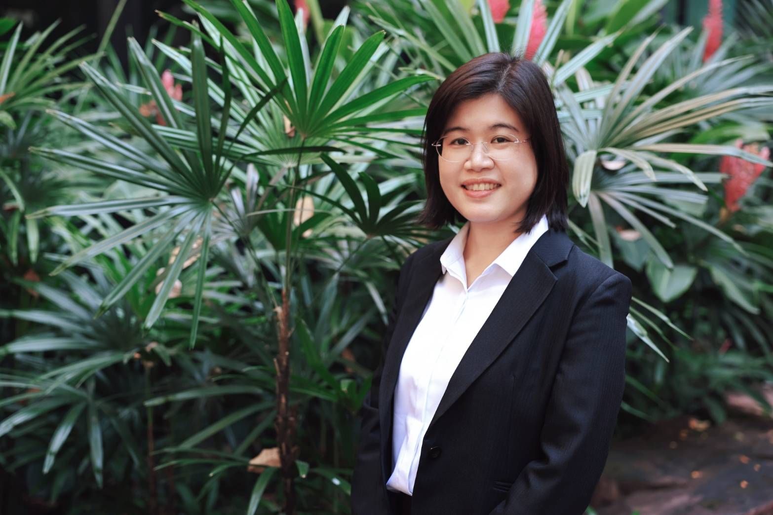 DR.KANOKPHAN LERTNIPHONPHA