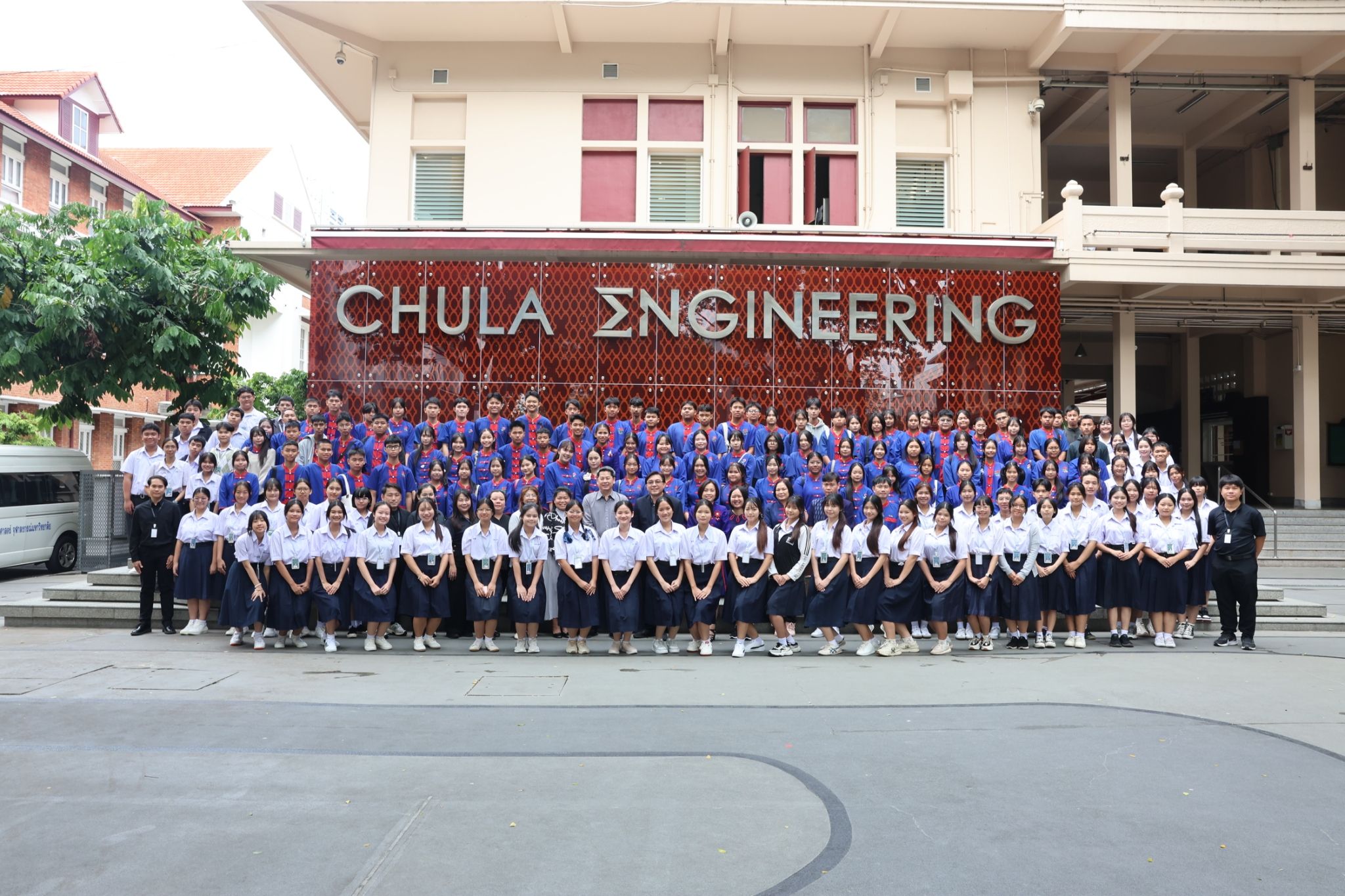 ภาควิชาวิศวกรรมคอมพิวเตอร์ให้การต้อนรับคณะครูและนักเรียนจากโรงเรียนเรณูนครวิทยานุกูลและโรงเรียนอุดมดรุณีเข้าเยี่ยมชมคณะวิศวกรรมศาสตร์และรับฟังหลักสูตรของภาควิชาวิศวกรรมคอมพิวเตอร์ - รูปภาพที่ 4