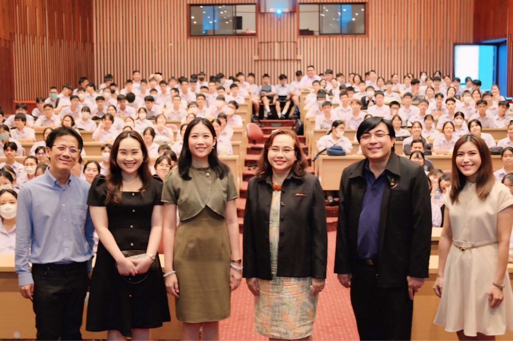 ?ภาควิชาวิศวกรรมคอมพิวเตอร์ต้อนรับนักเรียนจากโรงเรียนสตรีวิทยาและสวนกุหลาบวิทยาลัยเข้าเยี่ยมชมภาควิชาวิศวกรรมคอมพิวเตอร์? - รูปภาพที่ 1