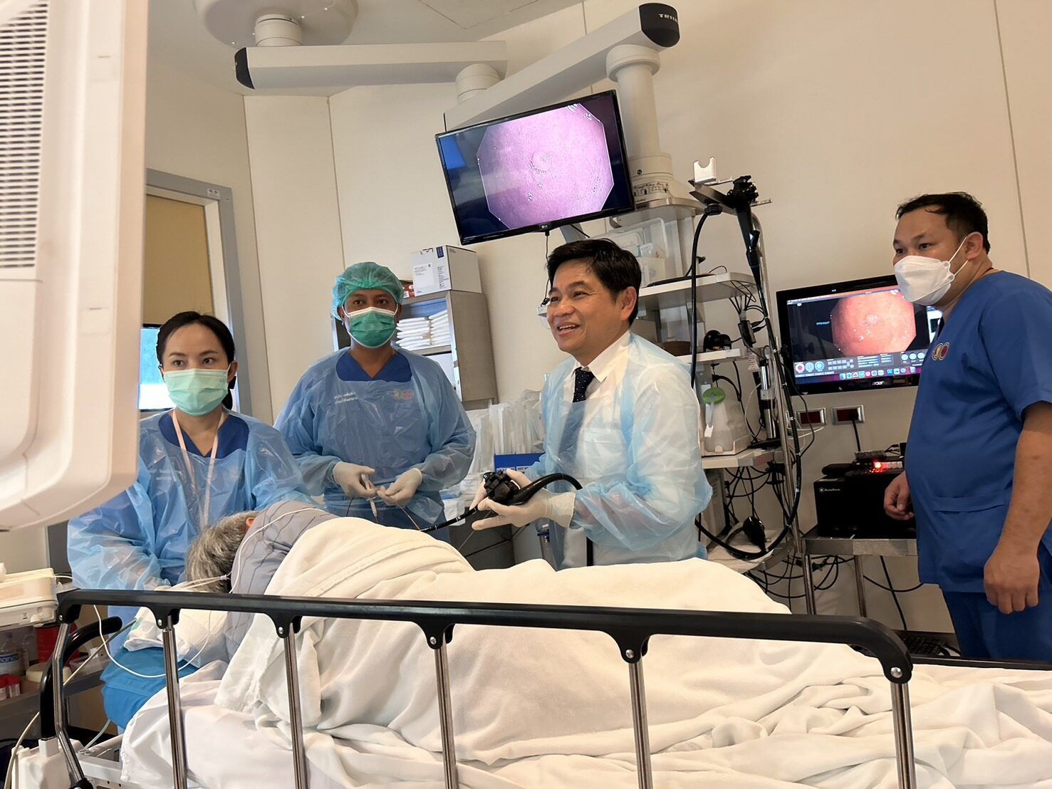 จุฬาสุดปัง กับ นวัตกรรมชิ้นใหม่ล่าสุด "ระบบปัญญาประดิษฐ์  AI ตรวจจับความผิดปกติในทางเดินอาหาร (DeepGI – Deep Technology for Gastrointestinal Tracts) ตรวจลำไส้ใหญ่ก่อนกลายเป็นมะเร็ง “ ขึ้นเวทีระดับโลกในงาน ENDO 2024 ที่อิตตาลี